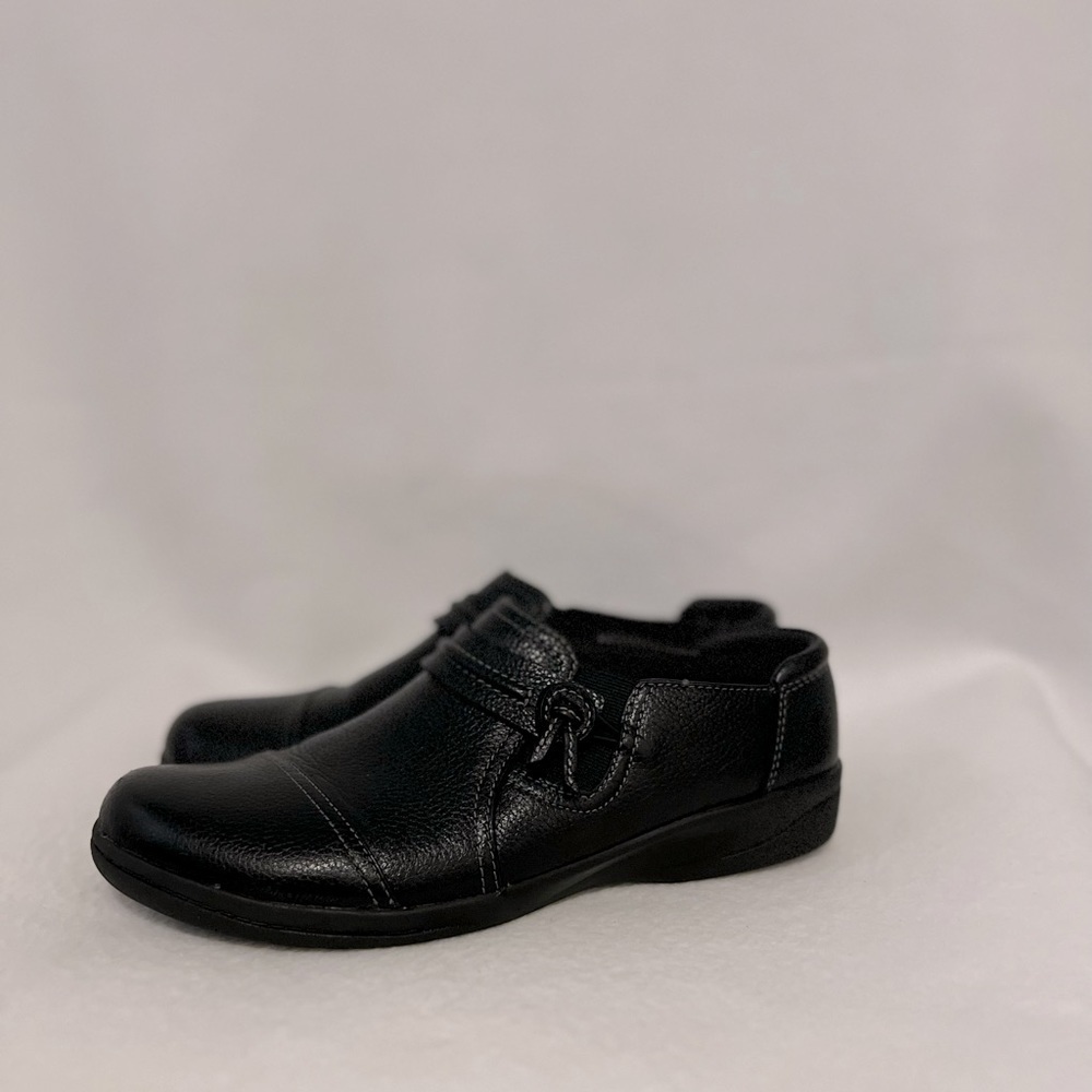 Collection by Clark’s Size 7 1/2 Black Leather Slip-On Shoes